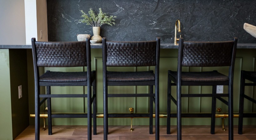 Clubhouse bar with chairs Clubhouse bar with chairs